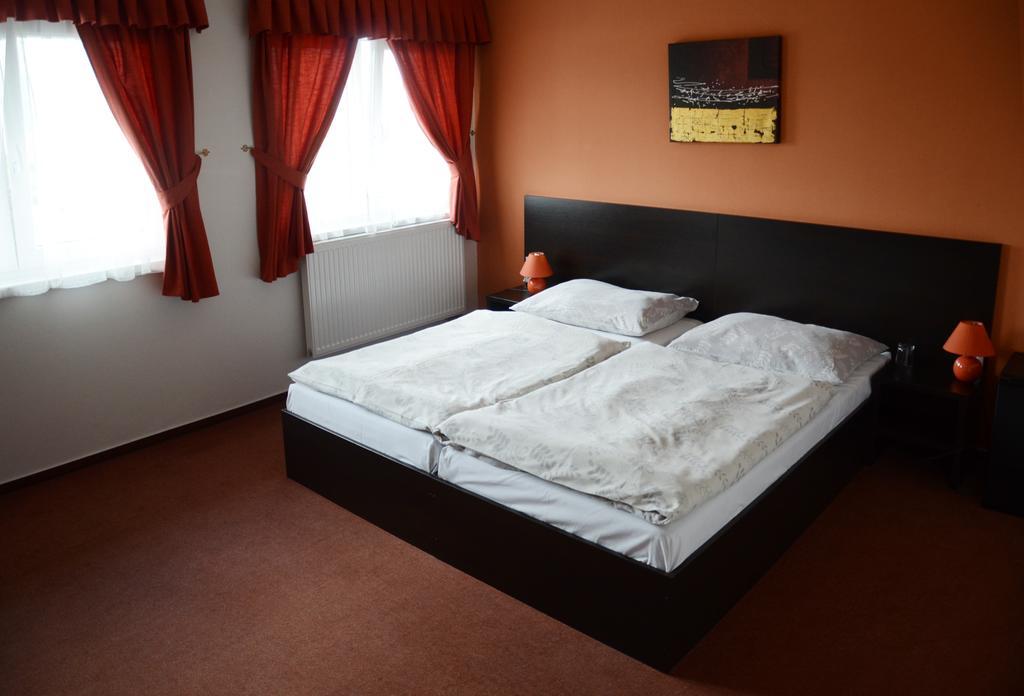 Garni Hotel Fellini Žiar nad Hronom 部屋 写真