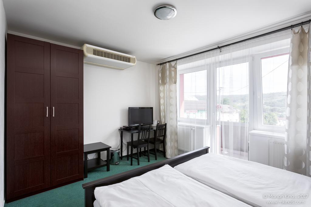 Garni Hotel Fellini Žiar nad Hronom エクステリア 写真